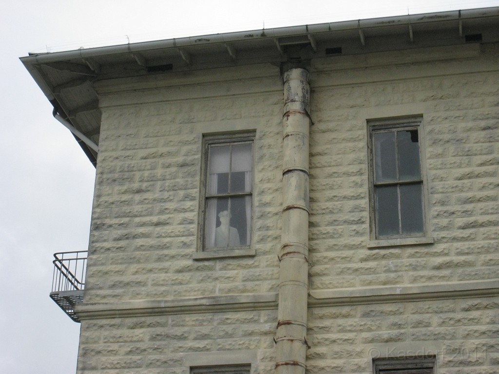 2011 Bay 2 Breakers Saturday 0850.JPG - I was able to participate in the 2011, 100th anniversary of the San Francisco Bay to Breakers 12K race. A great weekend for sight seeing and racing.